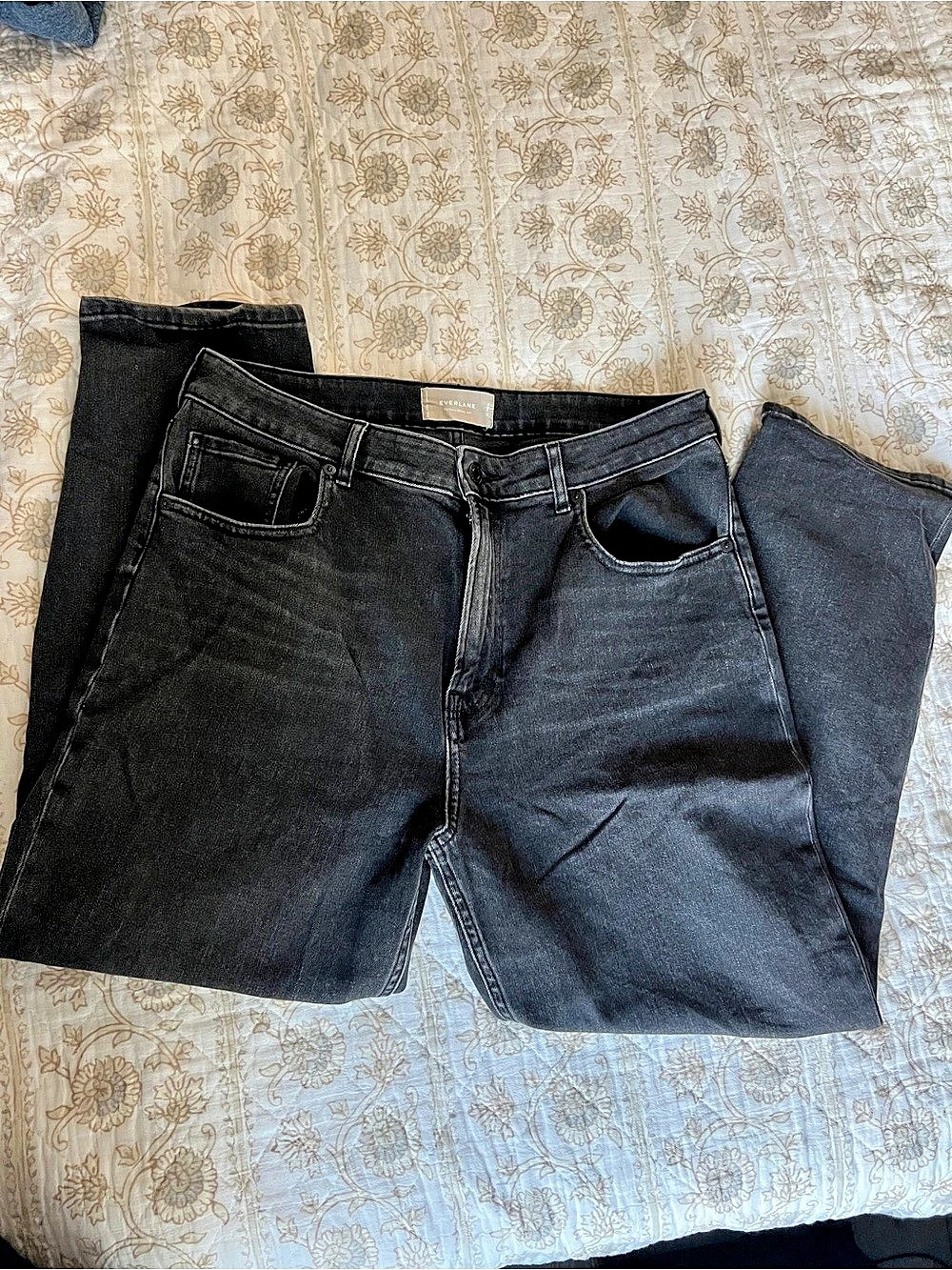 Everlane The Curvy Cheeky Jean Straight Leg Jeans in Black - 32 ankle lengt